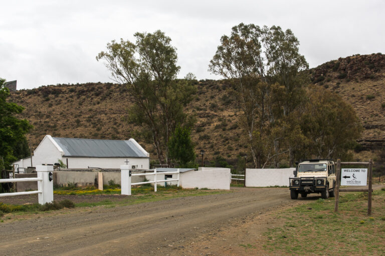 karoo farmhouse accommodation welcome land rover